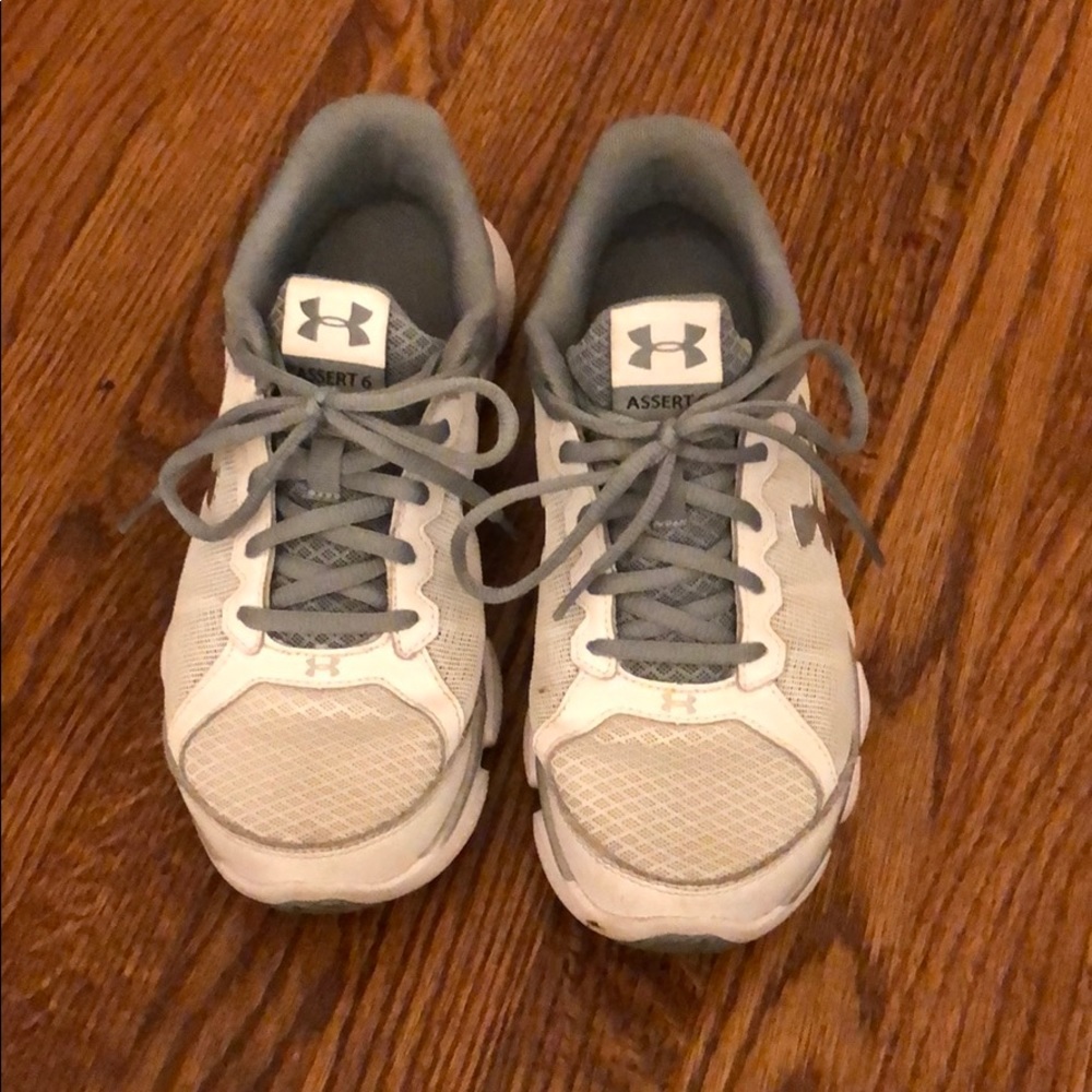 Under Armour Assert 6 sneakers